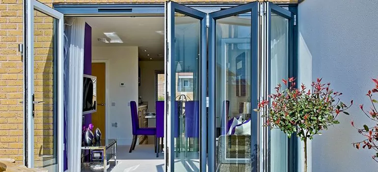 Commercial Door Glass Repair in Belle Glade, FL